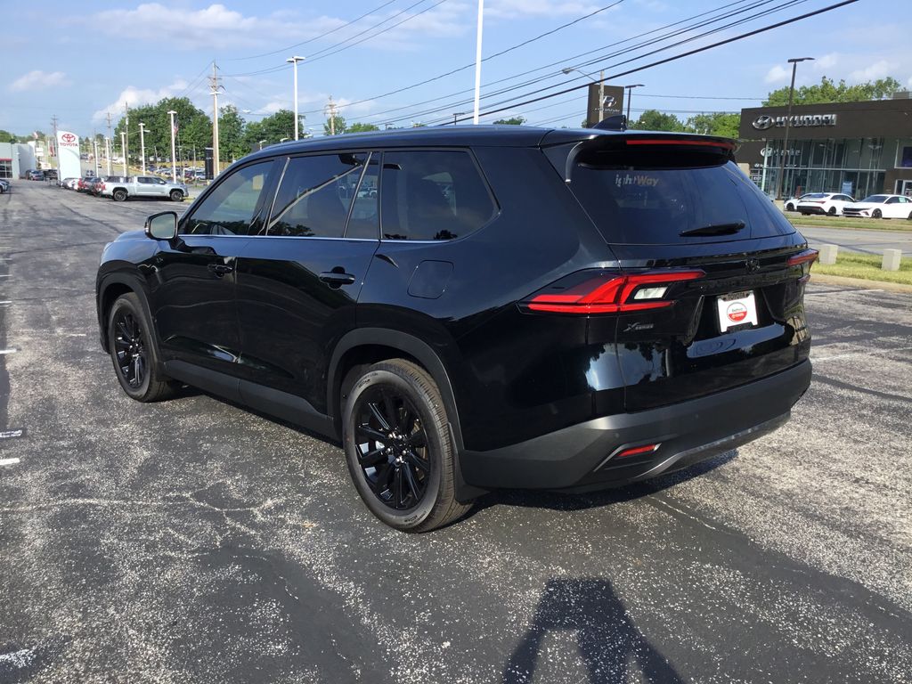 Thumbnail: 2026 Toyota Grand Highlander - 3