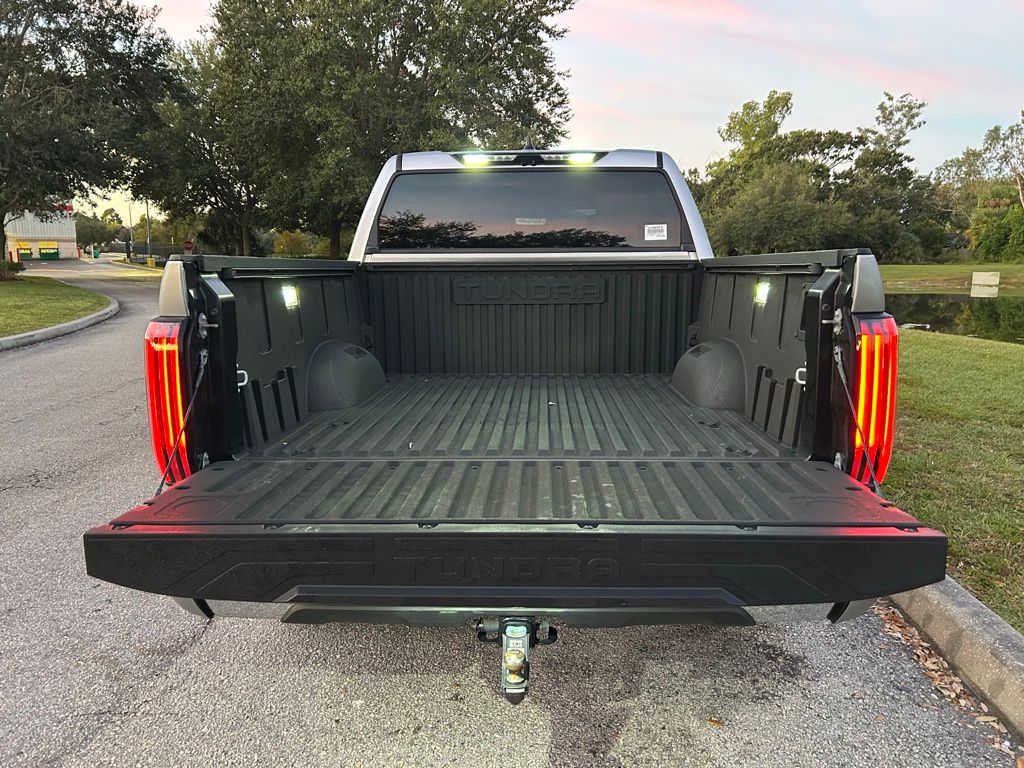 Thumbnail: 2024 Toyota Tundra - 10