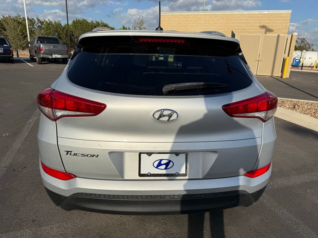 Thumbnail: 2017 Hyundai Tucson - 5