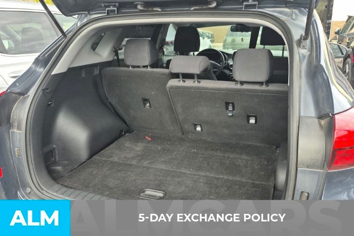2021 Hyundai Tucson SE photo 3