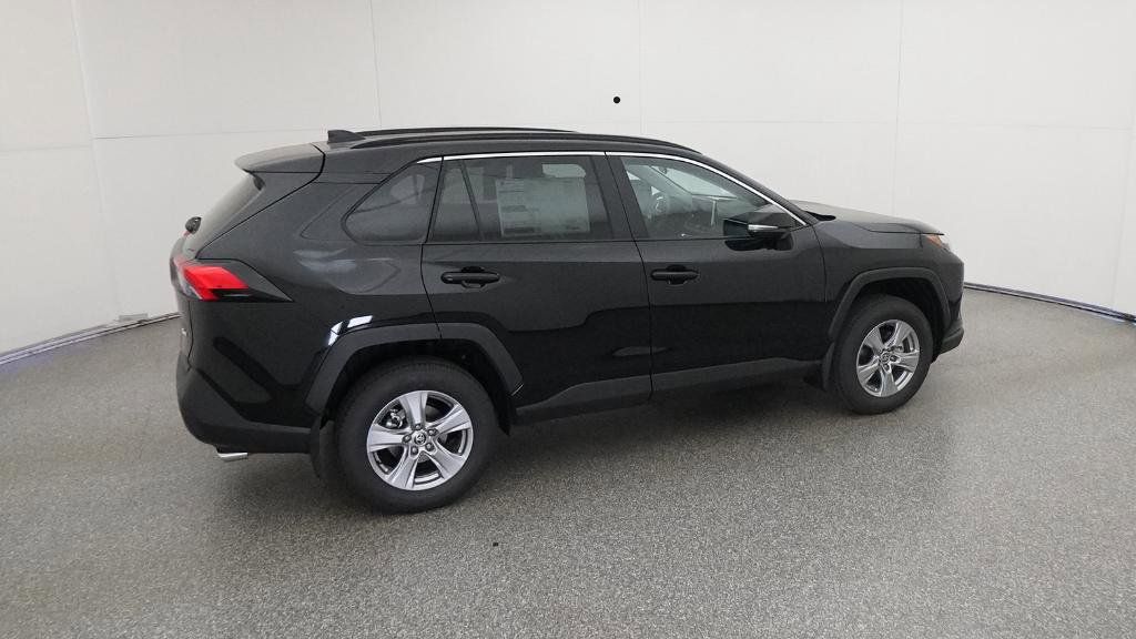 Thumbnail: 2025 Toyota RAV4 - 2