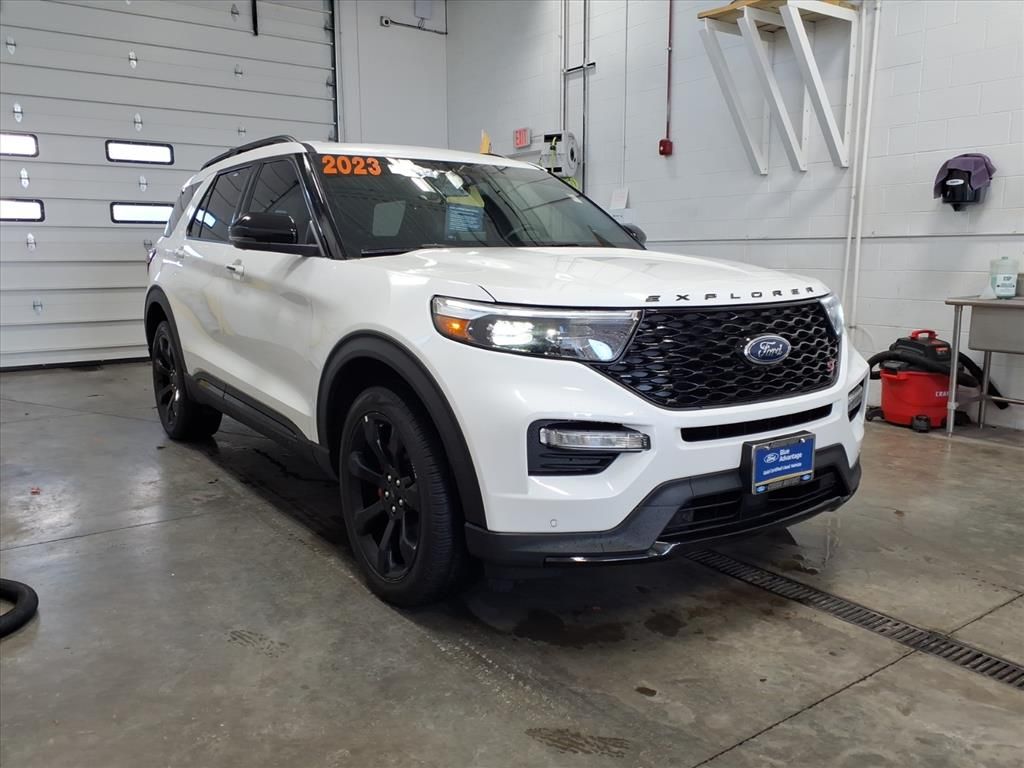 2023 Ford Explorer ST AWD