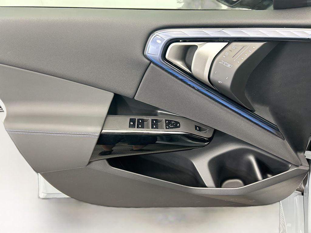 Thumbnail: 2026 BMW X3 - 23