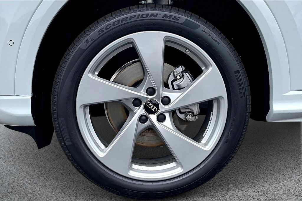 New 2025 White Audi 2.0T Premium Plus image 13
