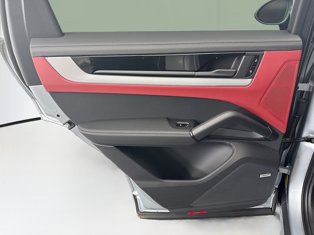 Thumbnail: 2026 Porsche  - 27