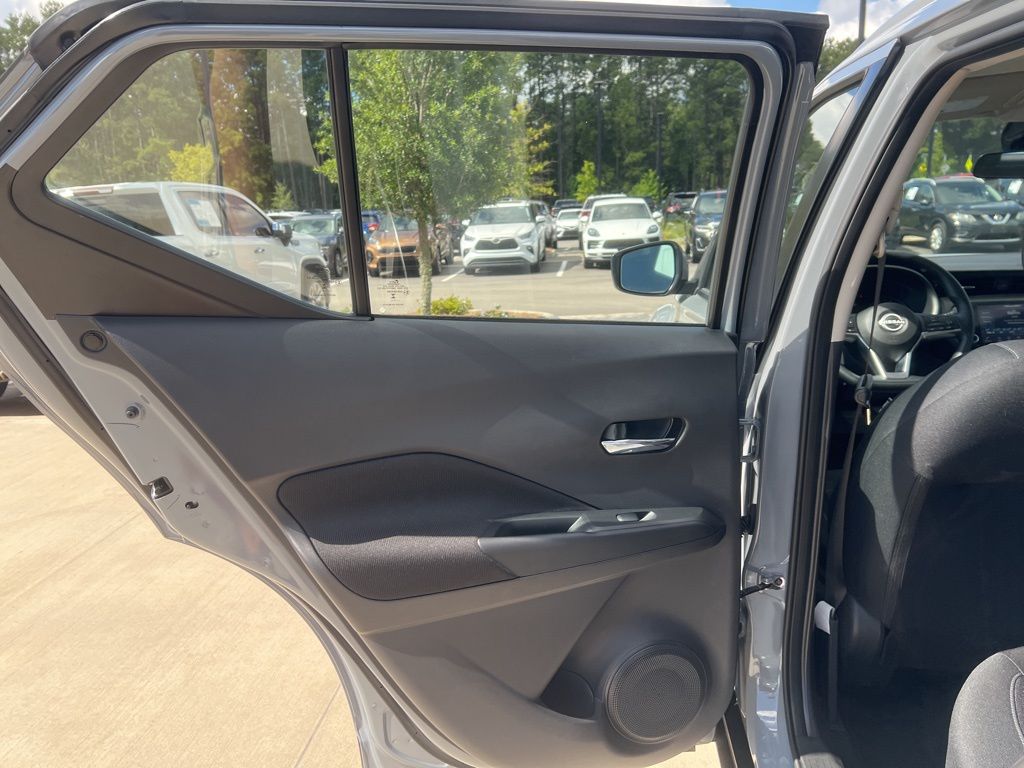 2024 Boulder Gray Pearl Nissan Kicks SV FWD SUV