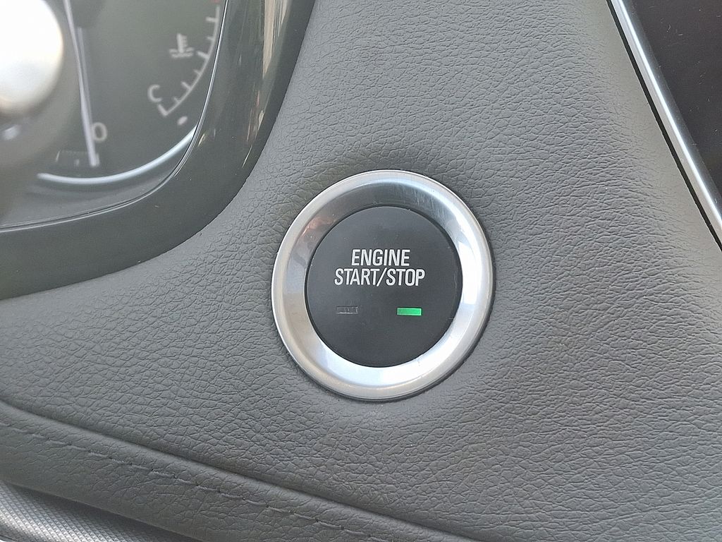 Thumbnail: 2021 Cadillac XT5 - 27