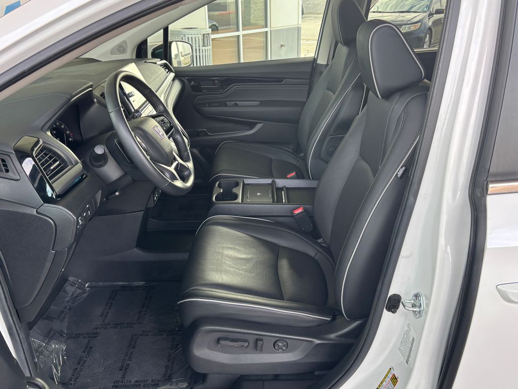 Thumbnail: 2025 Honda Odyssey - 24