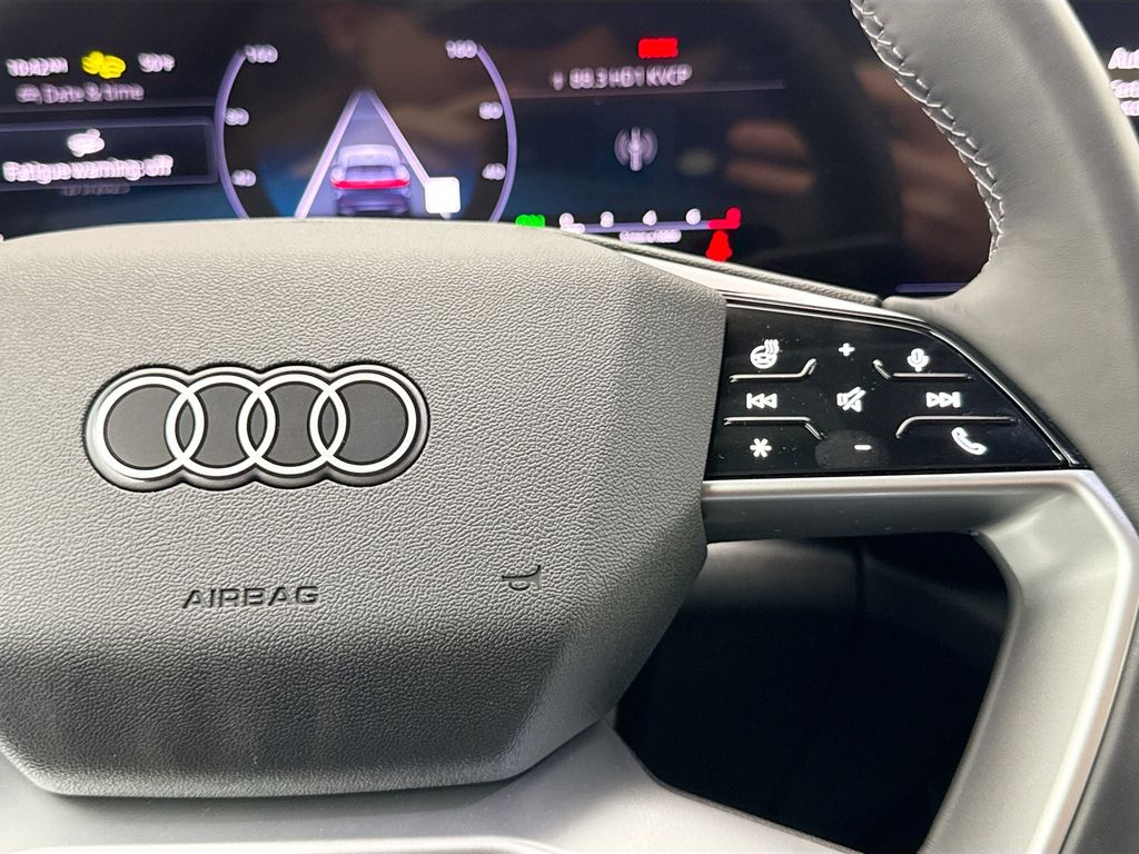 Thumbnail: 2025 Audi Q5 - 13