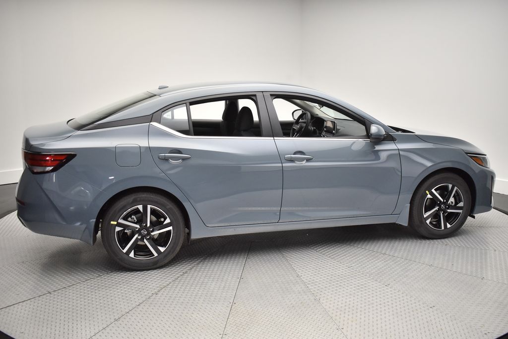 Thumbnail: 2025 Nissan Sentra - 4