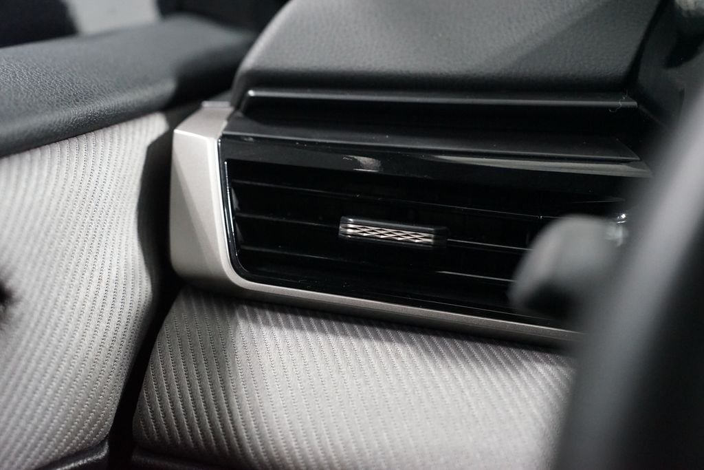 Thumbnail: 2025 Toyota Camry - 26