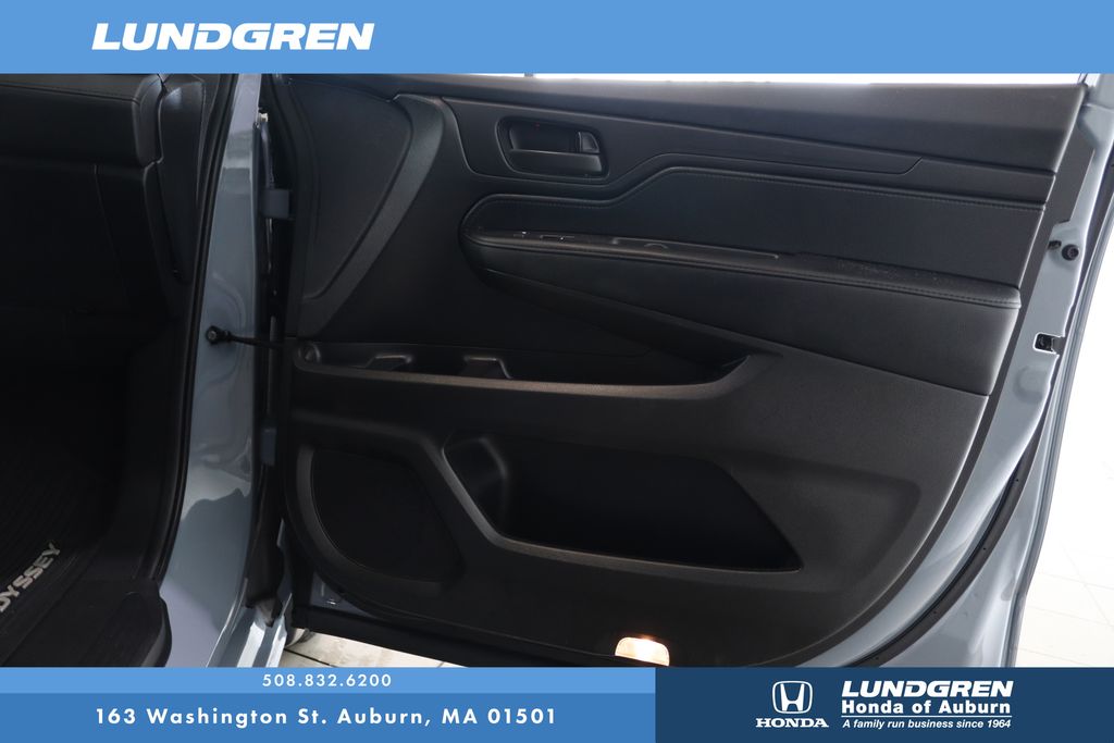 Used 2025 Honda Odyssey Van