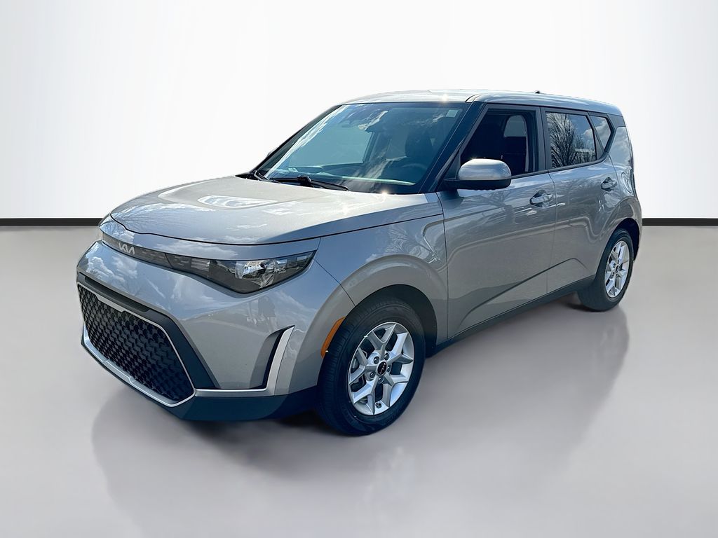 View vehicle photo 3