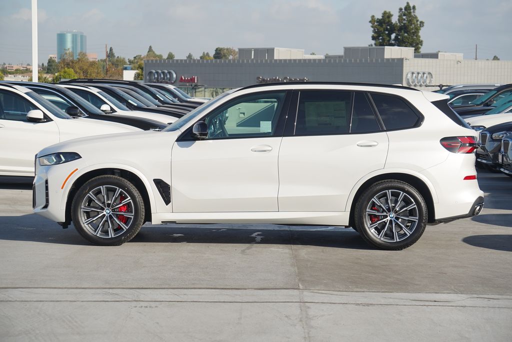 2025 BMW X5 M60i 4