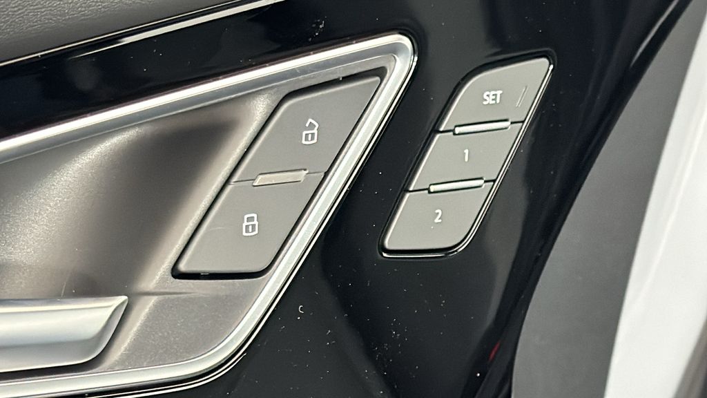 2025 Audi Q4 e-tron  29