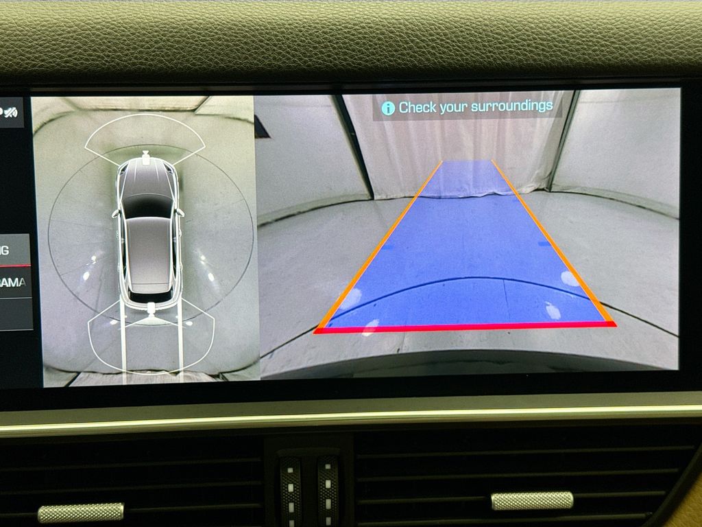 Thumbnail: 2020 Porsche Cayenne - 15