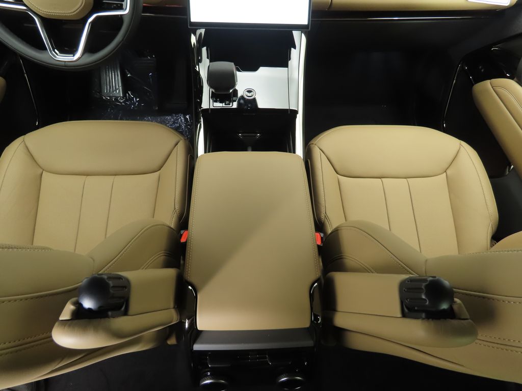 Thumbnail: 2025 Land Rover Range Rover Sport - 17