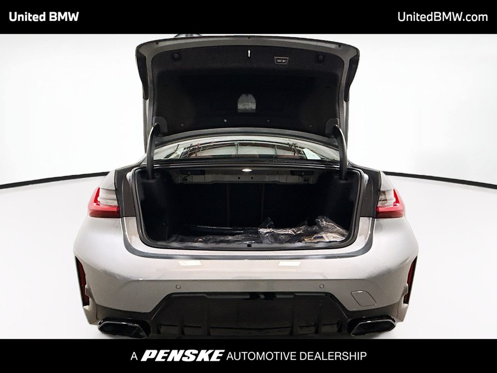 Thumbnail: 2026 BMW 3 Series - 14