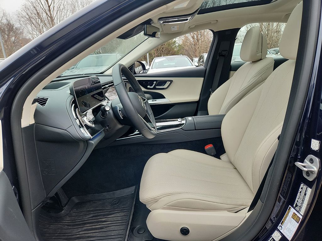 Thumbnail: 2026 Mercedes-Benz E-Class - 13