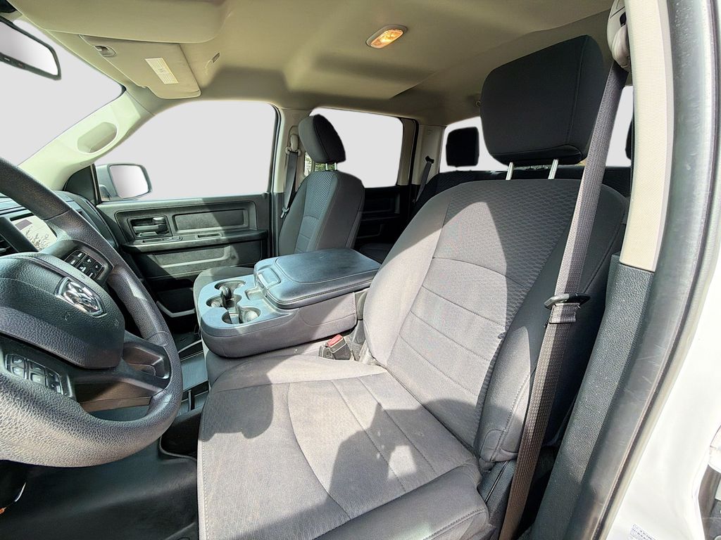 Used 2019 White Ram Express image 19