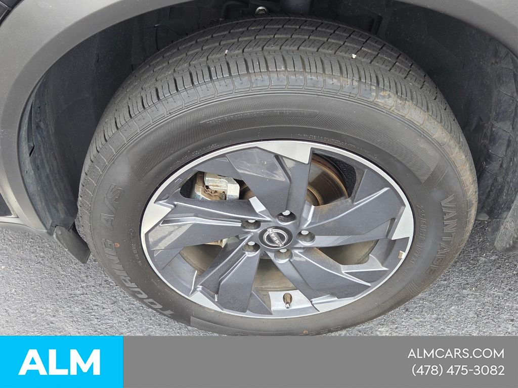 Used 2025 Black Nissan SV image 17