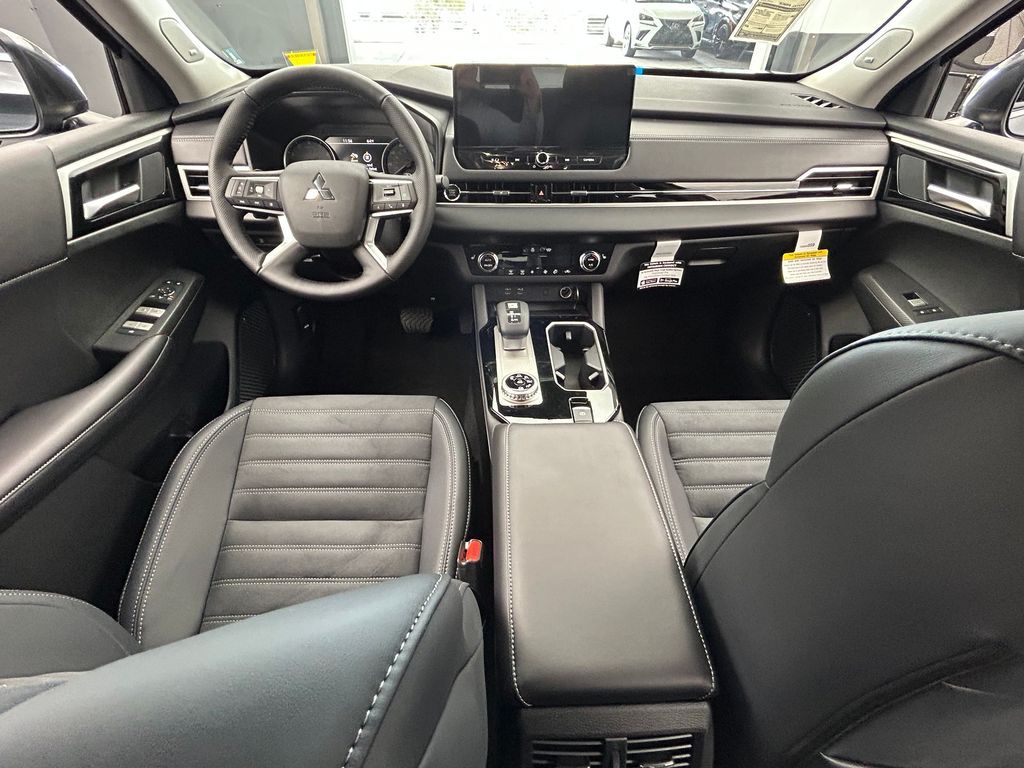 New 2026 Graphite Gray Mitsubishi SE image 47