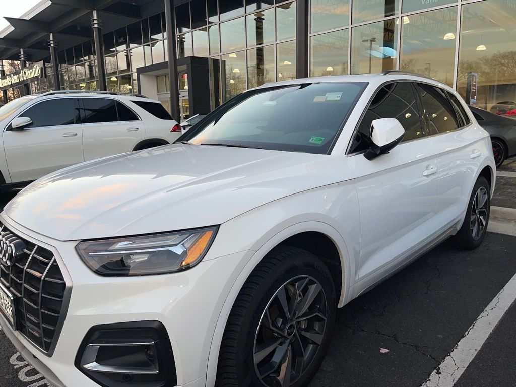 Thumbnail: 2021 Audi Q5 - 2