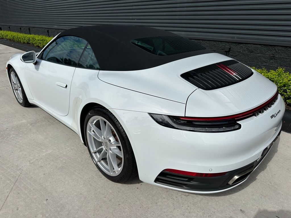 Thumbnail: 2020 Porsche 911 - 3
