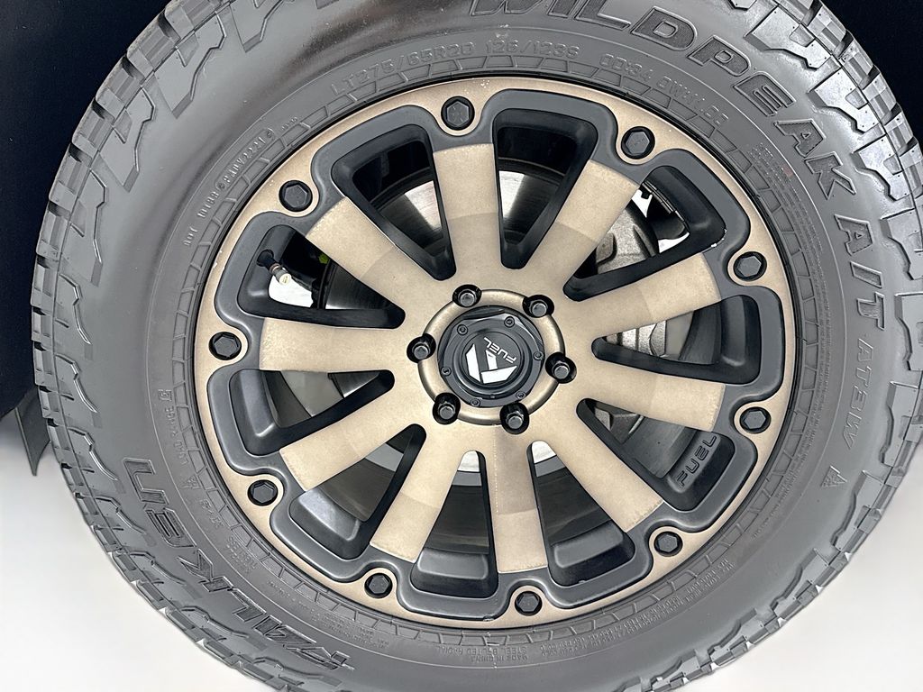 Thumbnail: 2021 Chevrolet Tahoe - 28