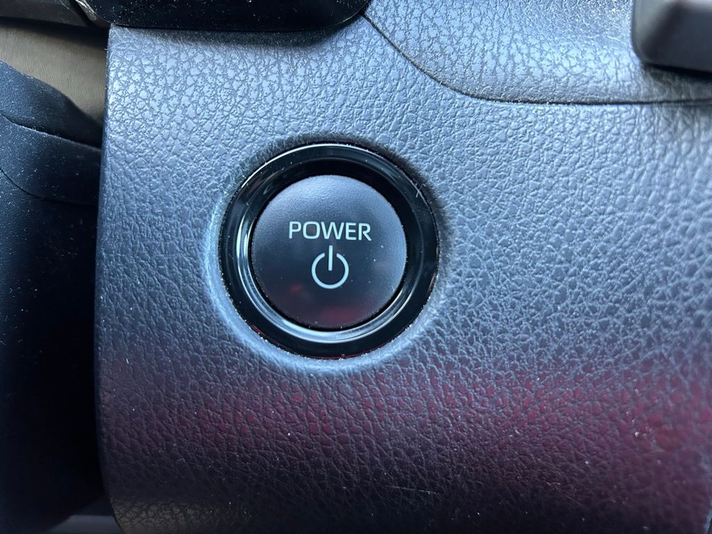 Thumbnail: 2025 Toyota Camry - 29