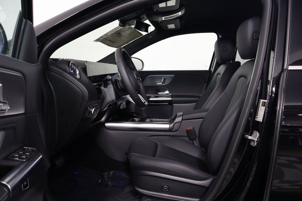 Thumbnail: 2025 Mercedes-Benz GLA - 5