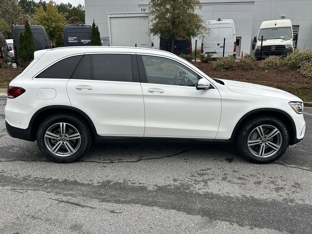 2021 Mercedes-Benz GLC GLC 300 9