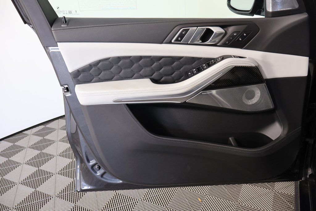 Thumbnail: 2026 BMW X5 - 7