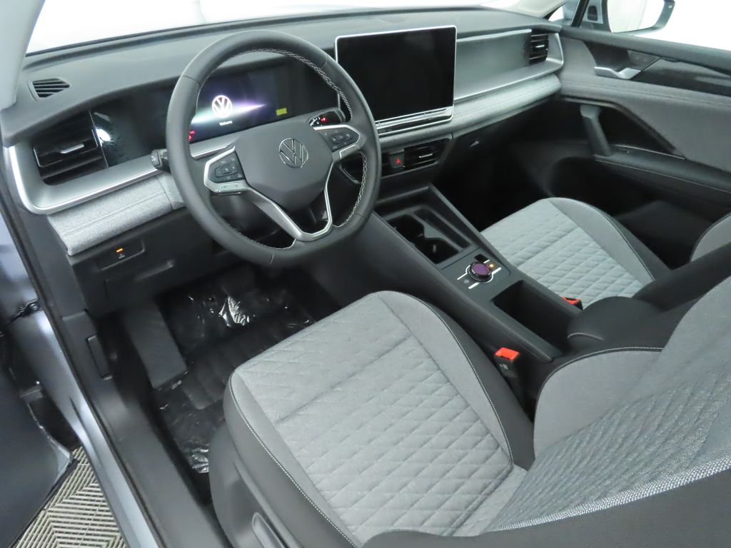 2025 Volkswagen Tiguan 2.0T 10