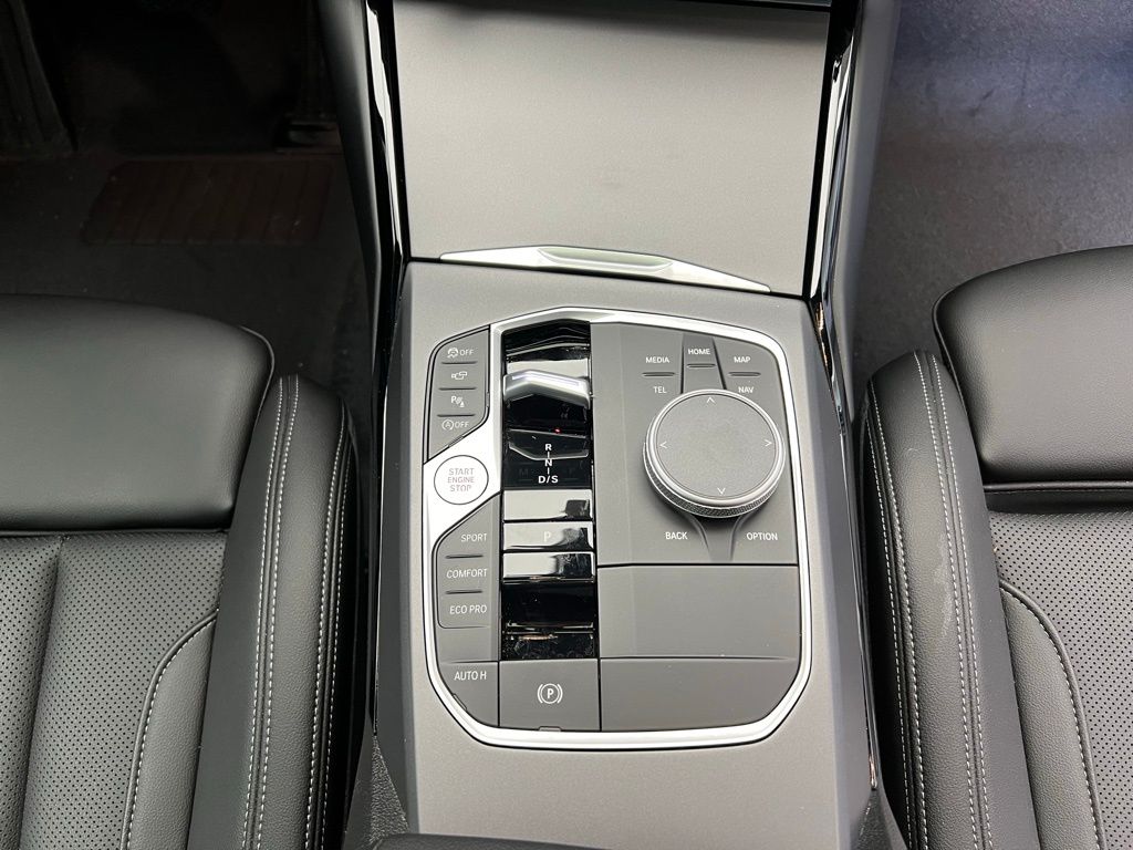 Thumbnail: 2025 BMW 2 Series - 11