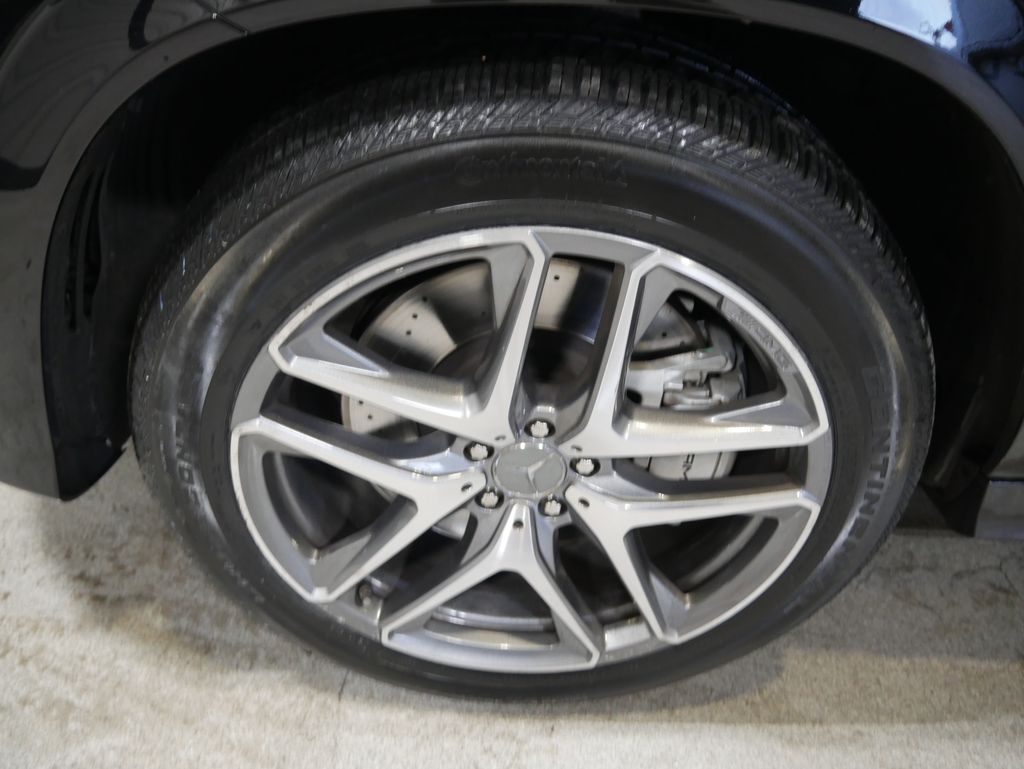 Thumbnail: 2025 Mercedes-Benz GLE - 12