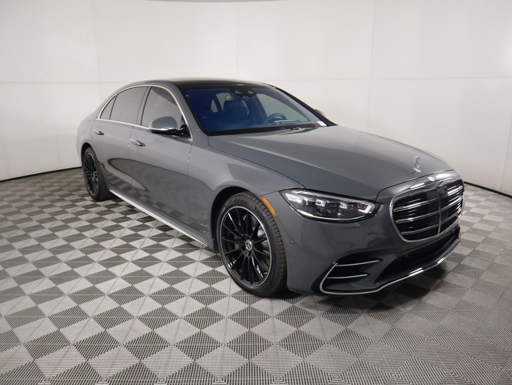 Thumbnail: 2026 Mercedes-Benz S-Class - 3