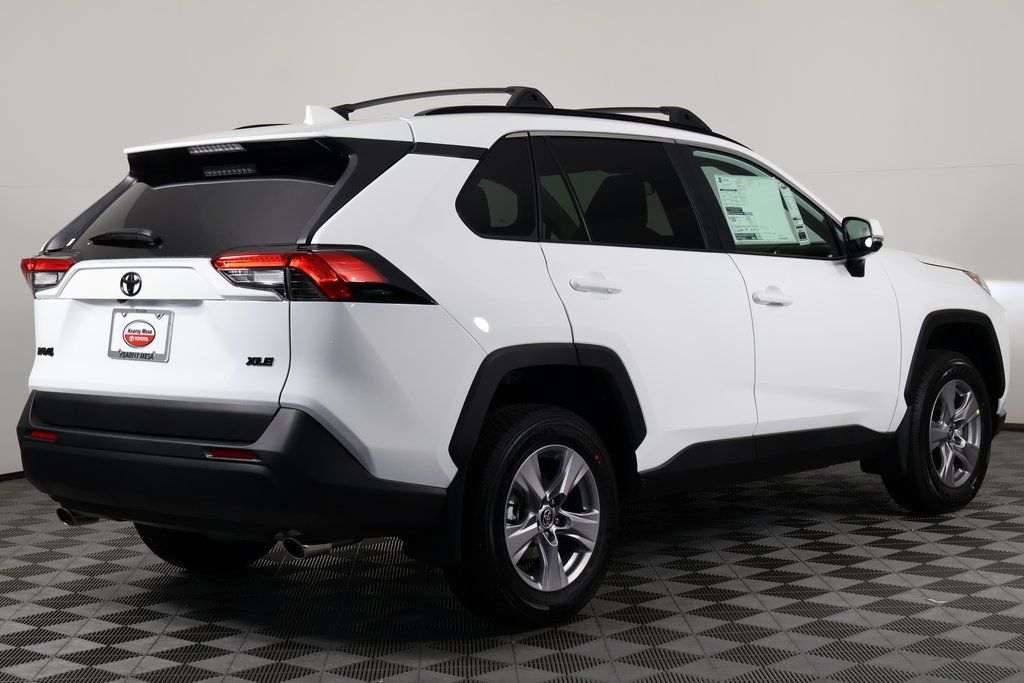 Thumbnail: 2025 Toyota RAV4 - 2
