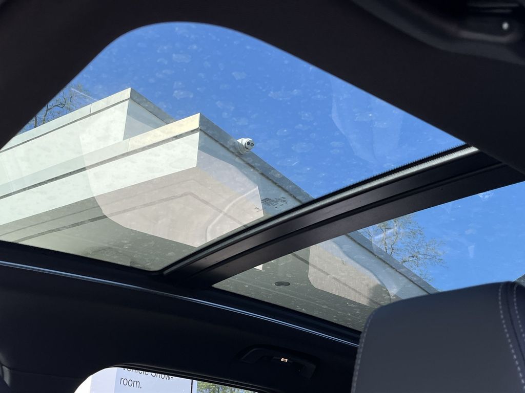 2025 BMW X1 xDrive28i 22