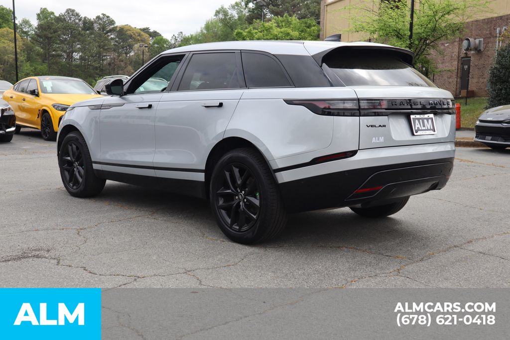 Used 2024 Silver Land Rover Dynamic SE image 8