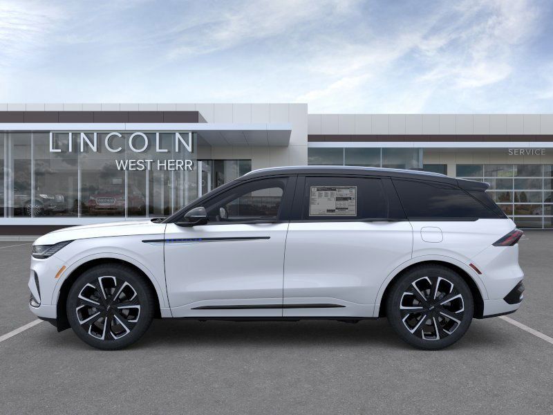 New 2026 White Lincoln Reserve image 4