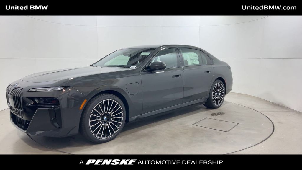 Thumbnail: 2026 BMW 7 Series - 4