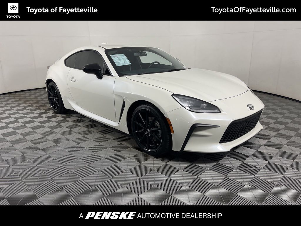 Thumbnail: 2024 Toyota GR86 - 15