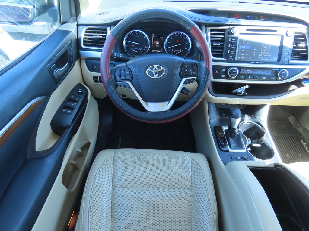 Thumbnail: 2018 Toyota Highlander - 5