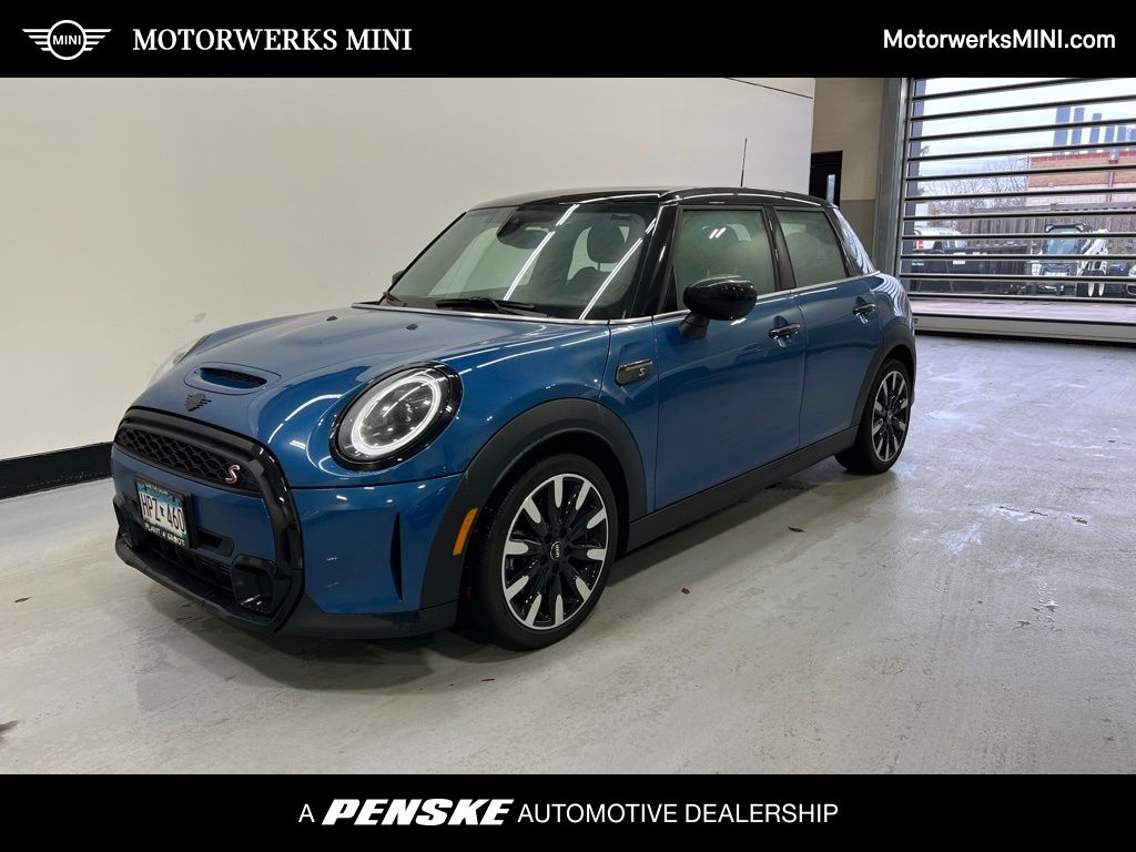 2022 MINI Cooper S -
                Golden Valley, MN