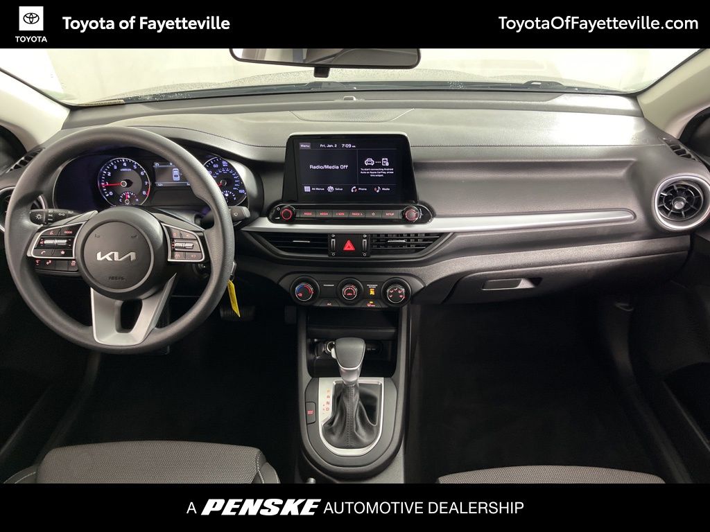 Thumbnail: 2023 Kia Forte - 15