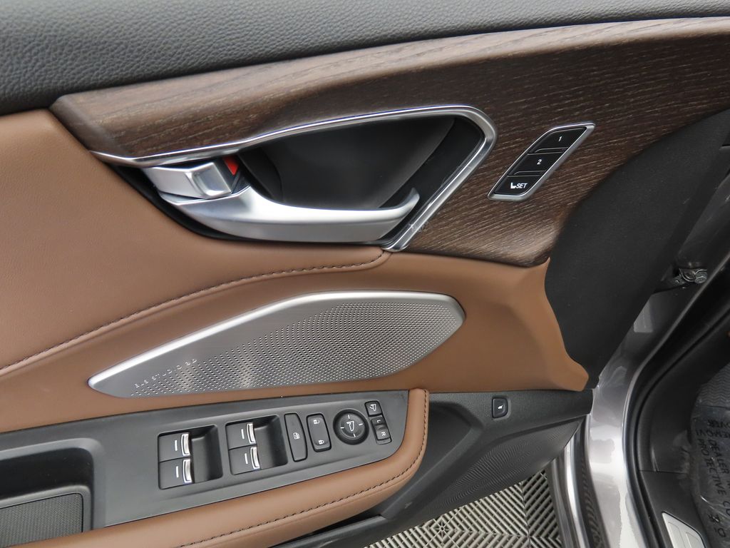 Thumbnail: 2026 Acura RDX - 23