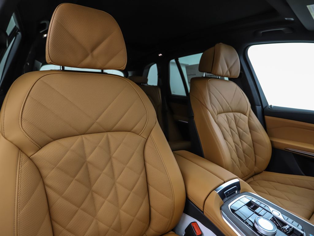 Thumbnail: 2026 BMW X5 - 32