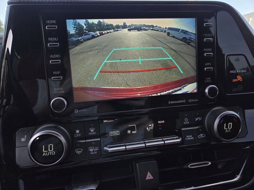 Used 2021 Toyota Highlander SUV