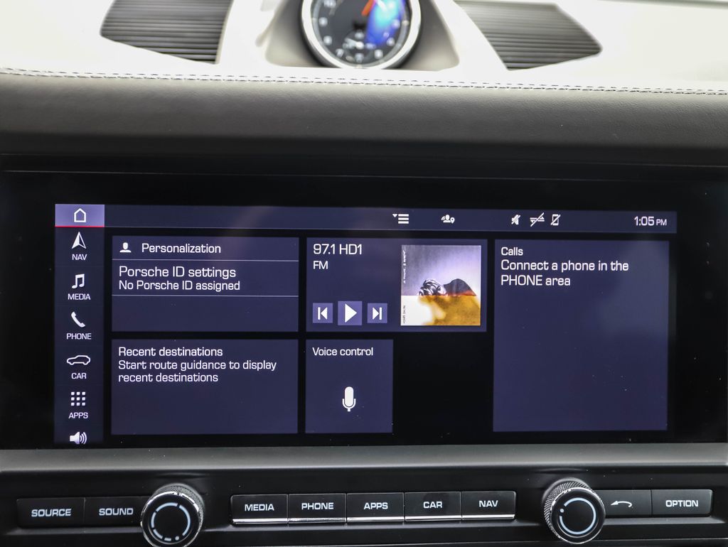 Thumbnail: 2021 Porsche Macan - 15